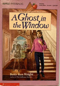 A Ghost in the Window - Betty Ren Wright